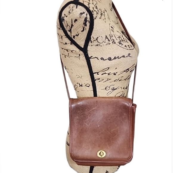 Coach Handbags - Vintage Coach Shoulder Bag